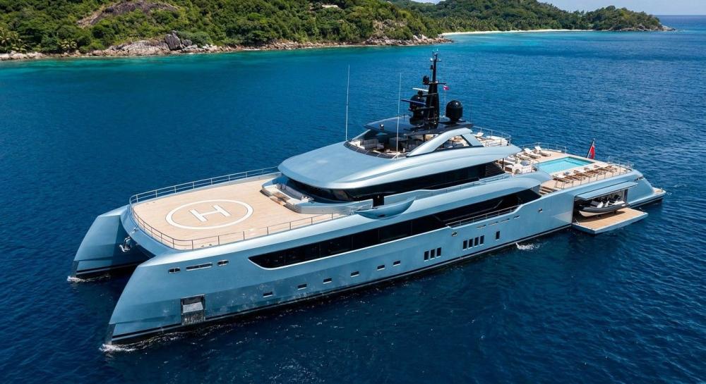 Catamaran Explorer Yacht 63m
